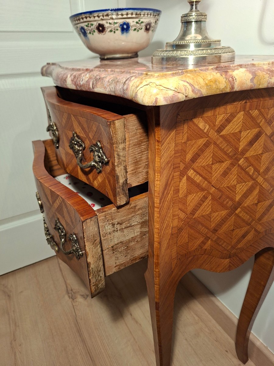 Petite Commode d'Entre-deux de Forme Galbée de Style Louis XV-photo-3