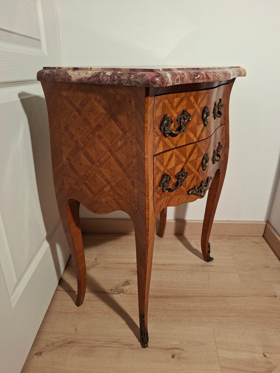 Petite Commode d'Entre-deux de Forme Galbée de Style Louis XV-photo-4