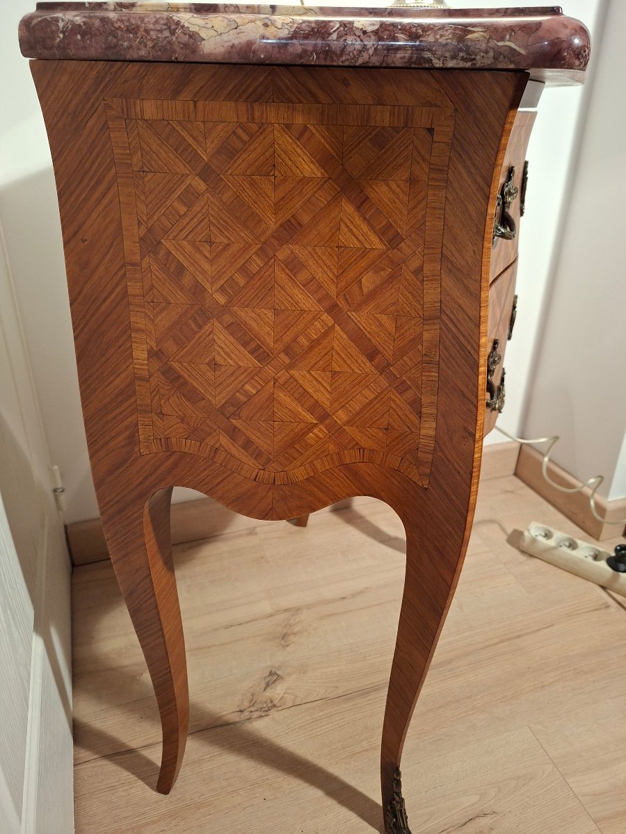 Petite Commode d'Entre-deux de Forme Galbée de Style Louis XV-photo-3