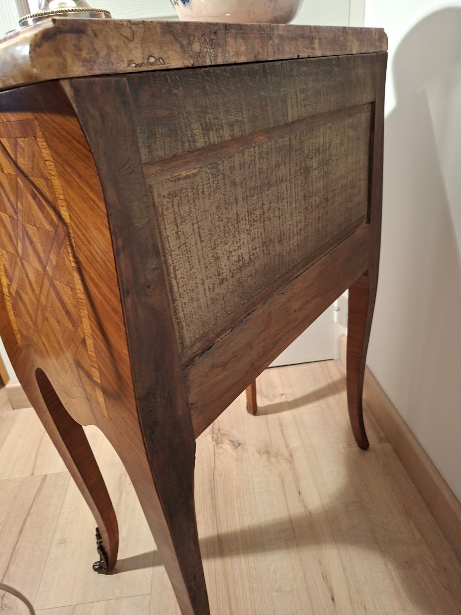 Petite Commode d'Entre-deux de Forme Galbée de Style Louis XV-photo-4