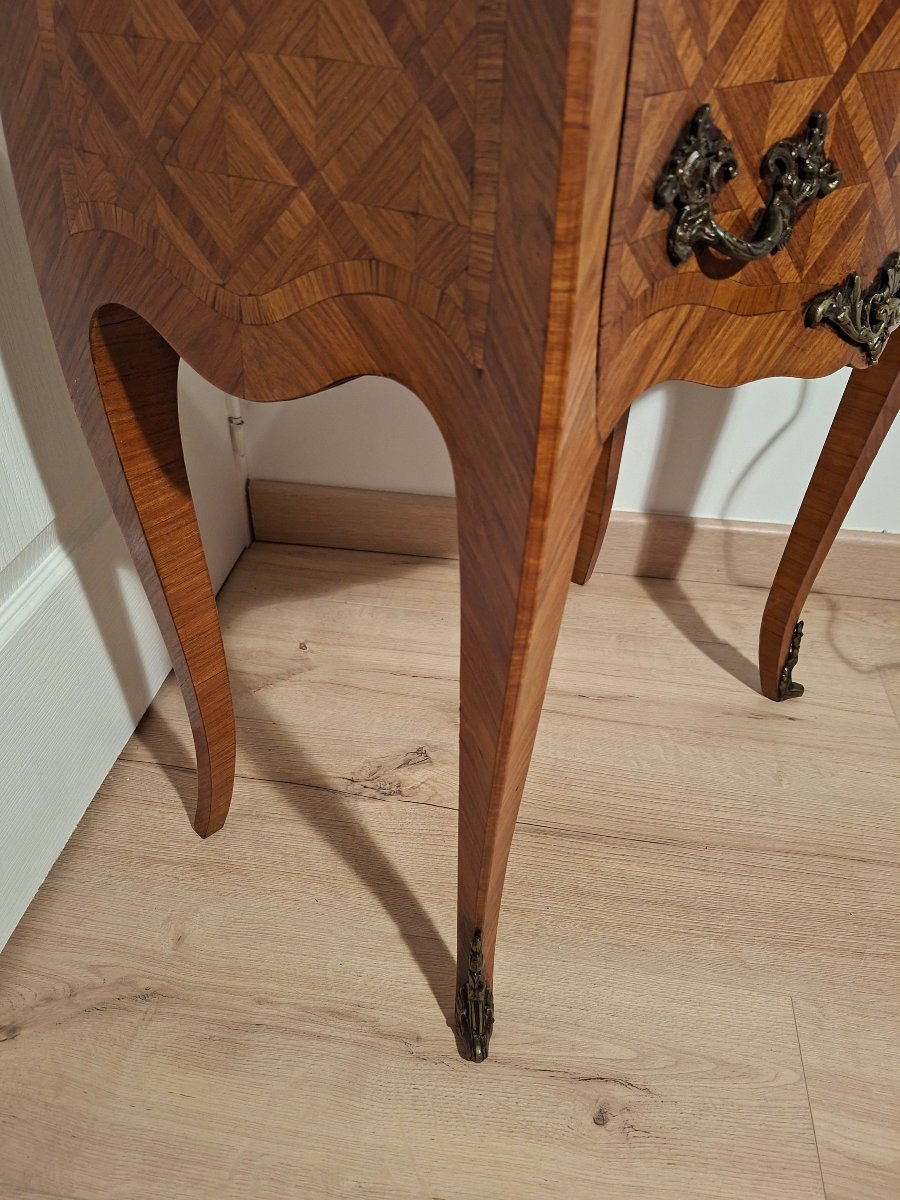 Petite Commode d'Entre-deux de Forme Galbée de Style Louis XV-photo-6