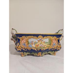 Jardiniere en Faience à décor émaillé de style Renaissance