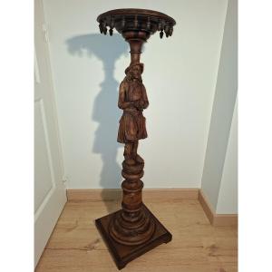 Sellette à sujet d'hommes de la terre sculpture en chêne 