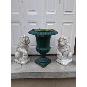 Paire de Lions En Pierre Reconstituée 