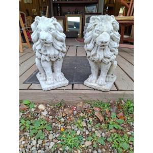 Pair Of Guardian Lions Made Of Reconstructed Stone