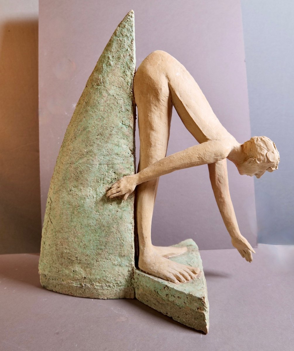 Très Grande Sculpture De Suzana Jaczova (1953 - 2020) "homme Nu Plié En Deux" 