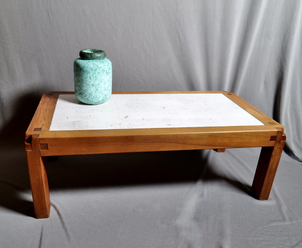 Pierre CHAPO - Table basse modèle T18 avec plateau unique en céramique blanche - Années 60