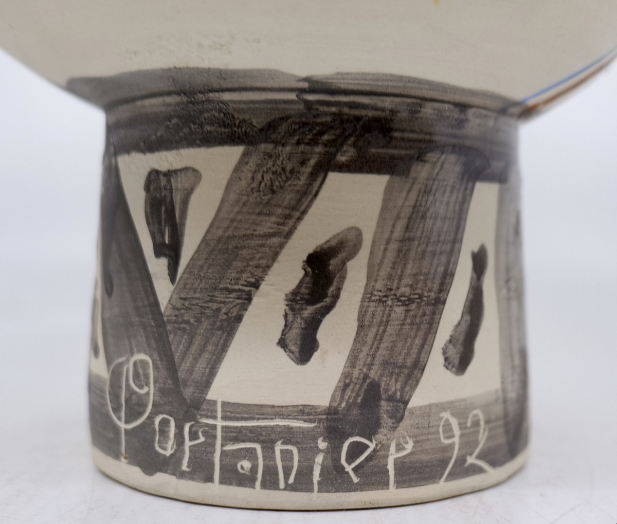 Gilbert PORTANIER - Grande coupe à décor de motif multicolore - Vallauris -photo-1
