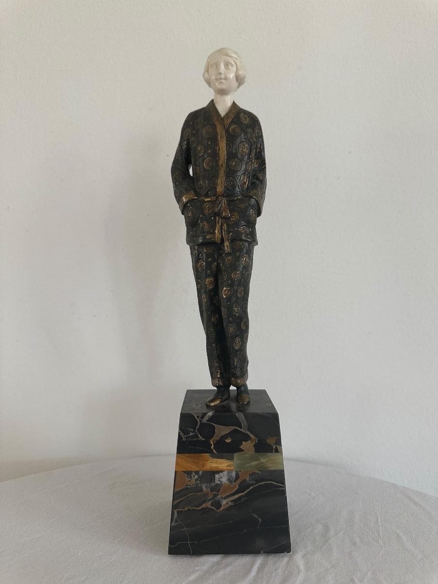 « Pyjama Girl » — sculpture chryséléphantine de Georges Rigot, Art déco, vers 1920–1930.