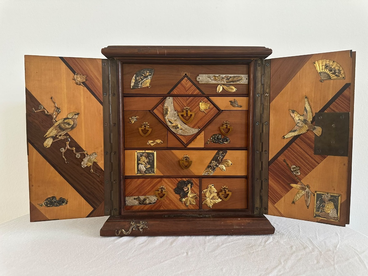 Kodansu Studio – Hakone Marquetry &amp; Matsuyama Bronzes – Meiji Period