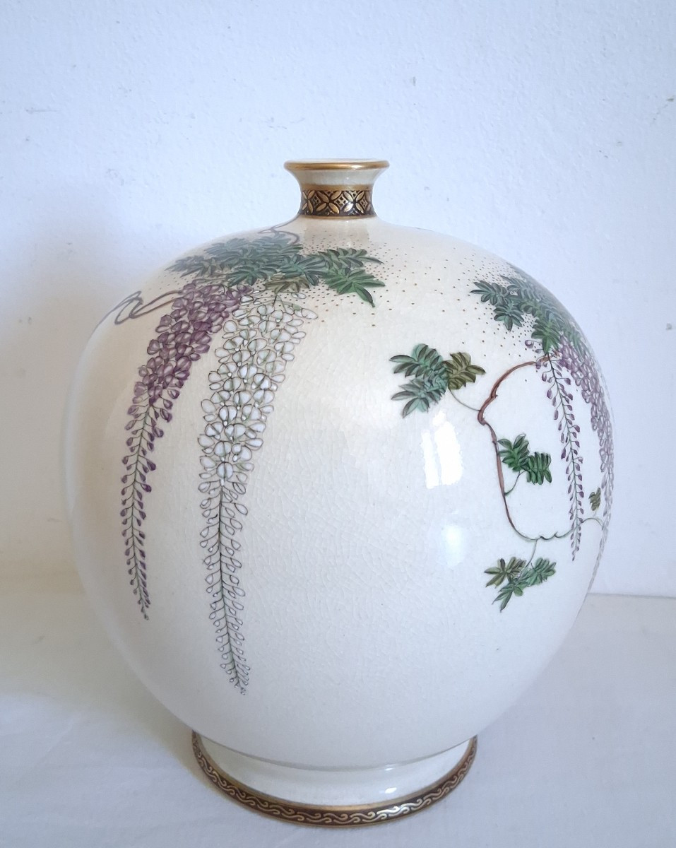 Satsuma Earthenware Vase With Wisteria Decoration, Meiji 19th Century-photo-2