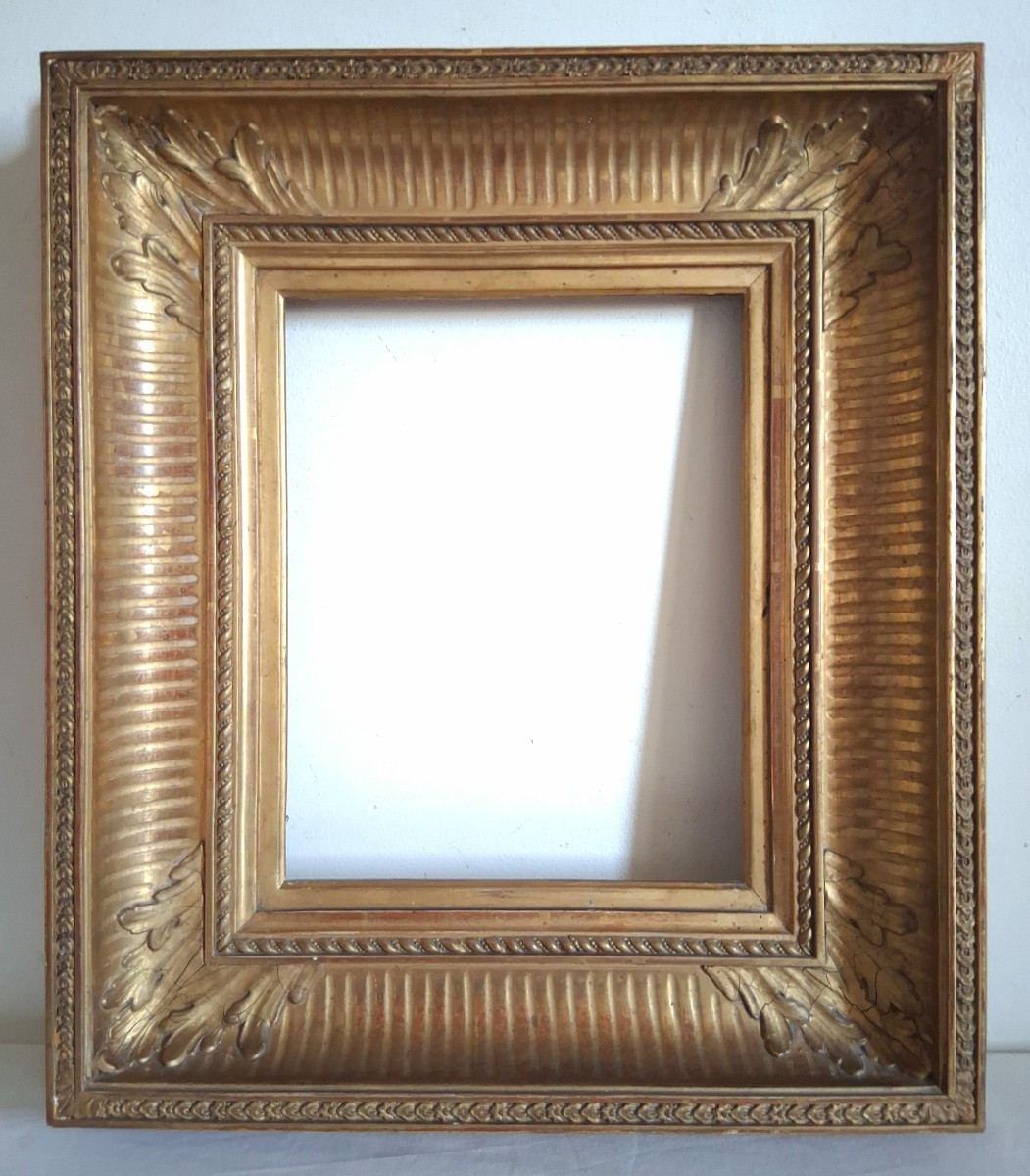 19th Century Giltwood Fluted Frame, Size 3f, For A 27 X 22 Cm Painting