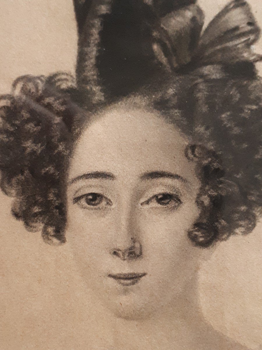 Dessin fusain portrait jeune femme début 19ème-photo-1