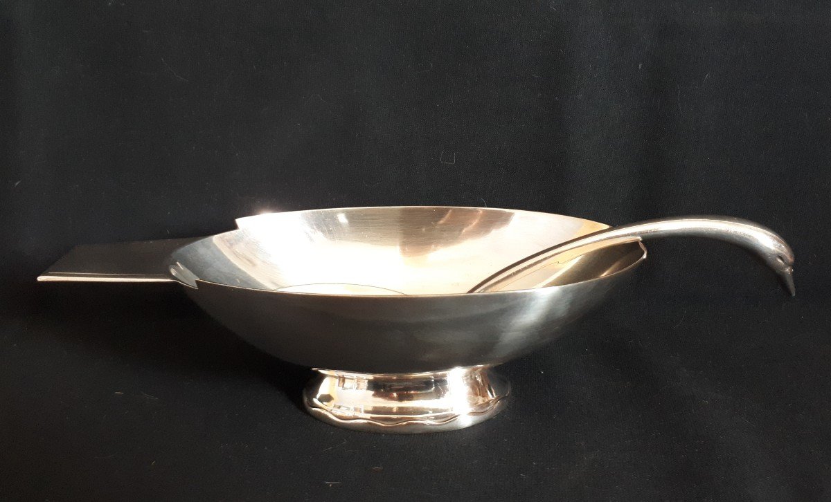 Christian FJERDINGSTAD pour GALLIA CHRISTOFLE saucière et sa cuillère modèle cygne 1935