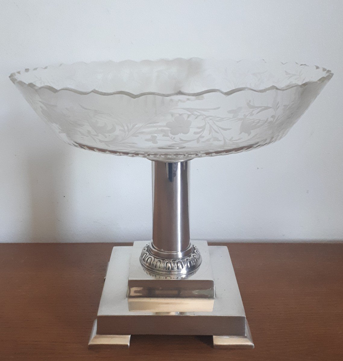 Centre de table coupe sur pied métal argenté et cristal 1930 Art Déco