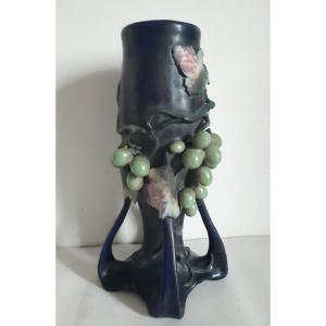 AMPHORA vase en céramique décor raisins 1900 Art Nouveau