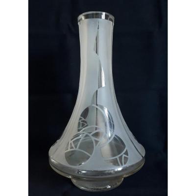 Vase In White And Frosted Glass, Decor Cleared With Acid 1930 Art Deco