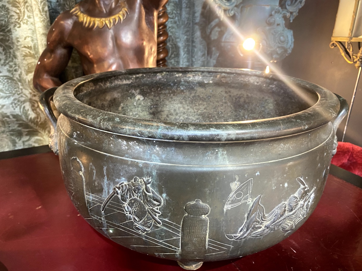 Pair Of Japanese Bronze Jardinieres-photo-3