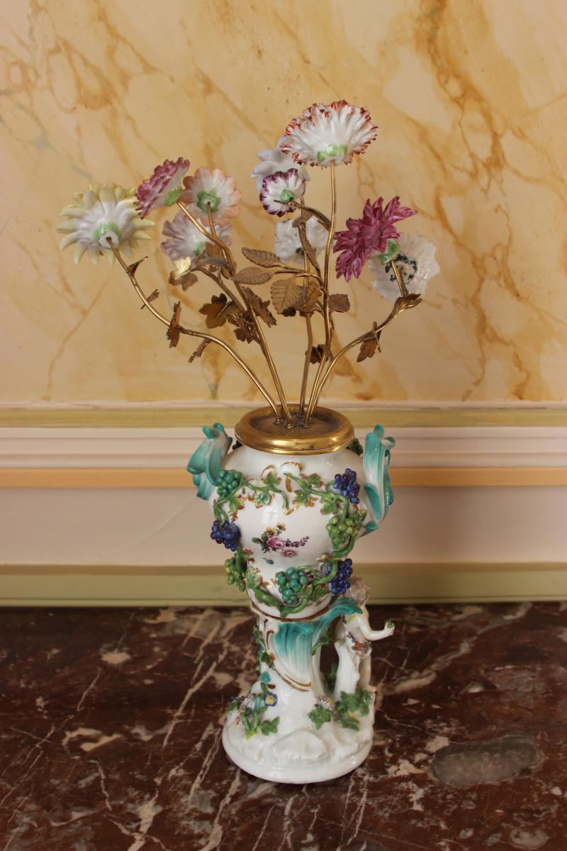 Paire de vases piques fleurs en porcelaine de Meissen-photo-3