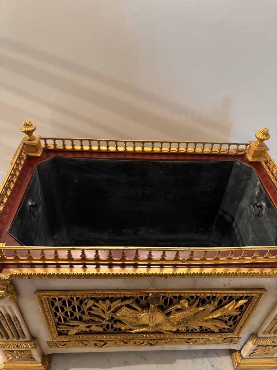 Louis XVI Period Jardinière Music Box-photo-3
