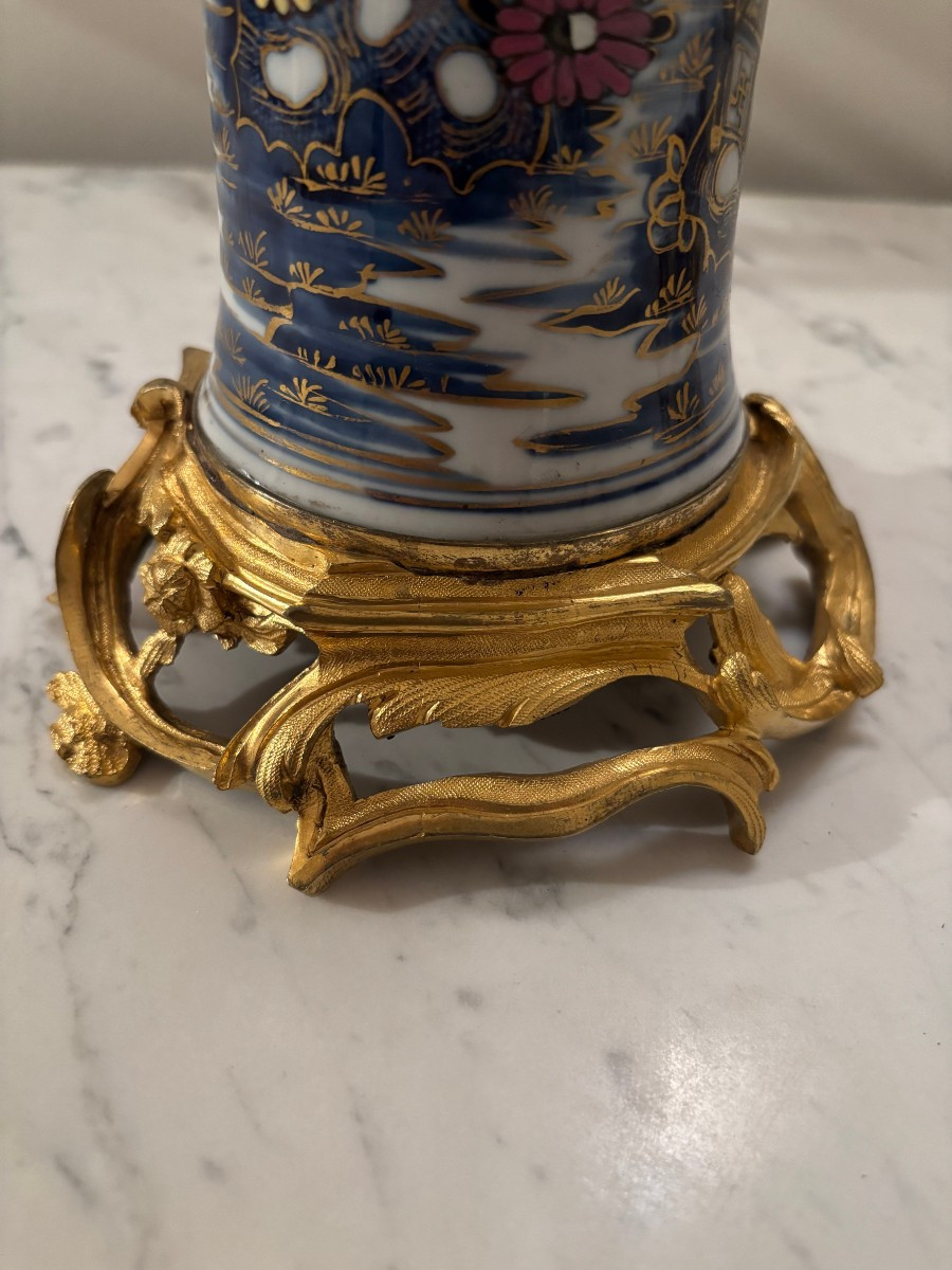 Paire de vases cornets d'époque Qianlong-photo-1