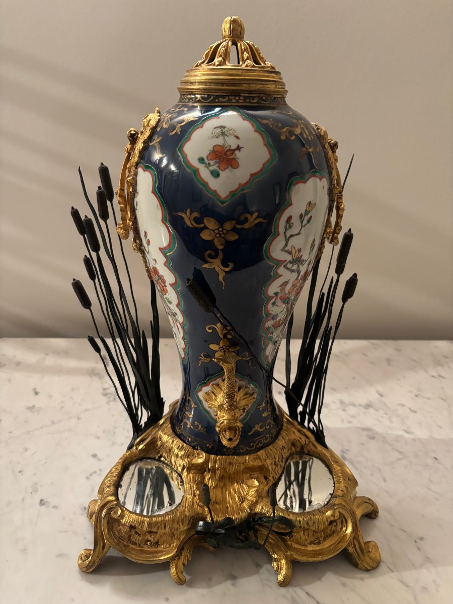 Fontaine à Parfum en porcelaine de Chine d'époque Kangxi
