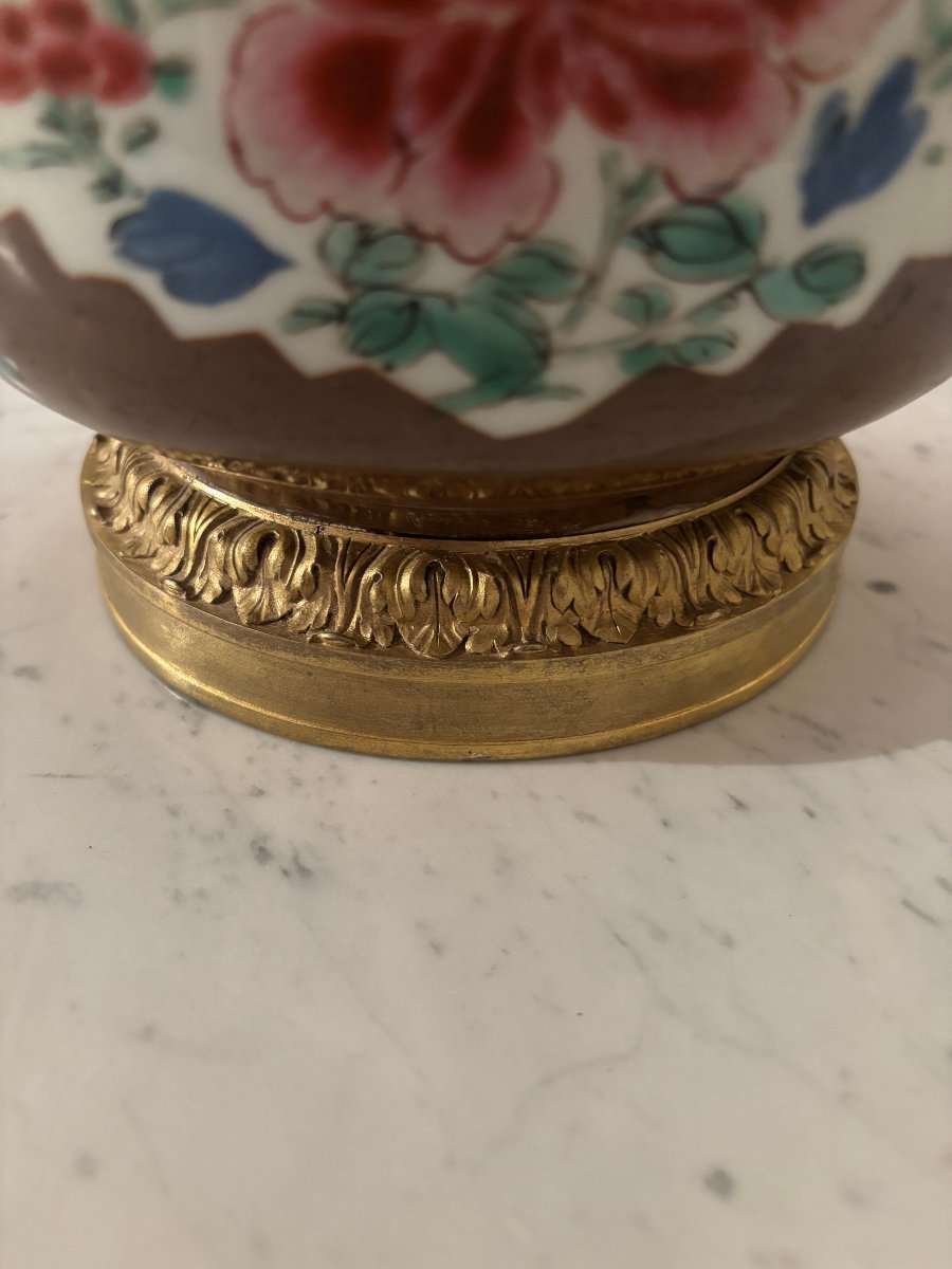 Kangxi Period Chinese Porcelain Cache-pot-photo-2