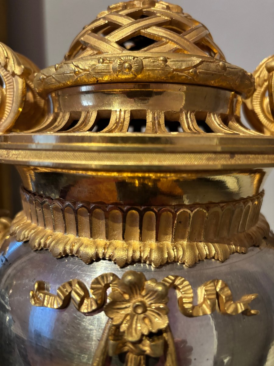 Paire de vases en bronze d'époque Louis XVI attribués à François Rémond (1747-1812)-photo-4