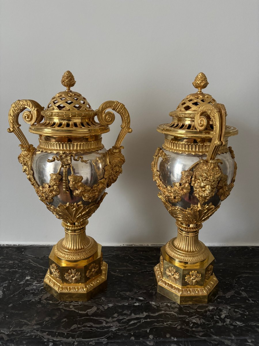 Paire de vases en bronze d'époque Louis XVI attribués à François Rémond (1747-1812)-photo-8