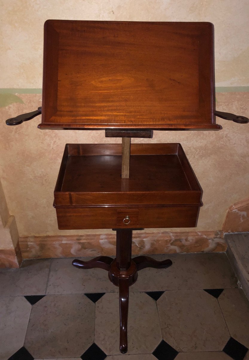 Lectern Stamped Canabas