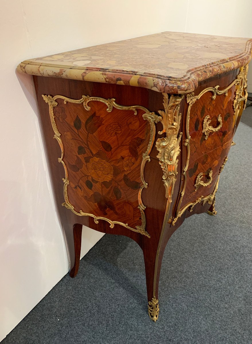 Commode Louis XV estampillée Dubois-photo-3