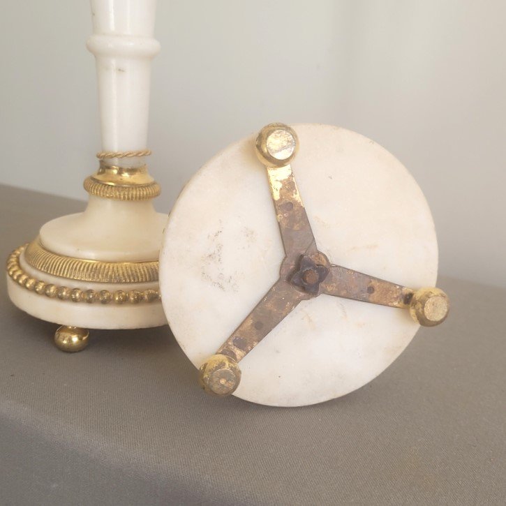 Pair Of Louis XVI-era Candlesticks.-photo-3