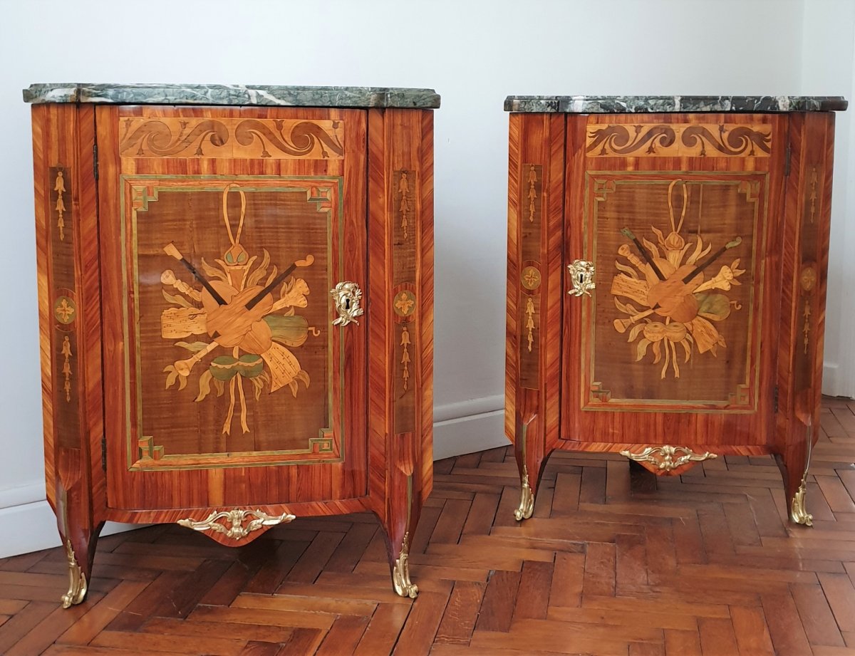 Paire d'Encoignures d'Epoque Transition Par Martin Ohneberg , Maître Le 7 Juillet 1773.