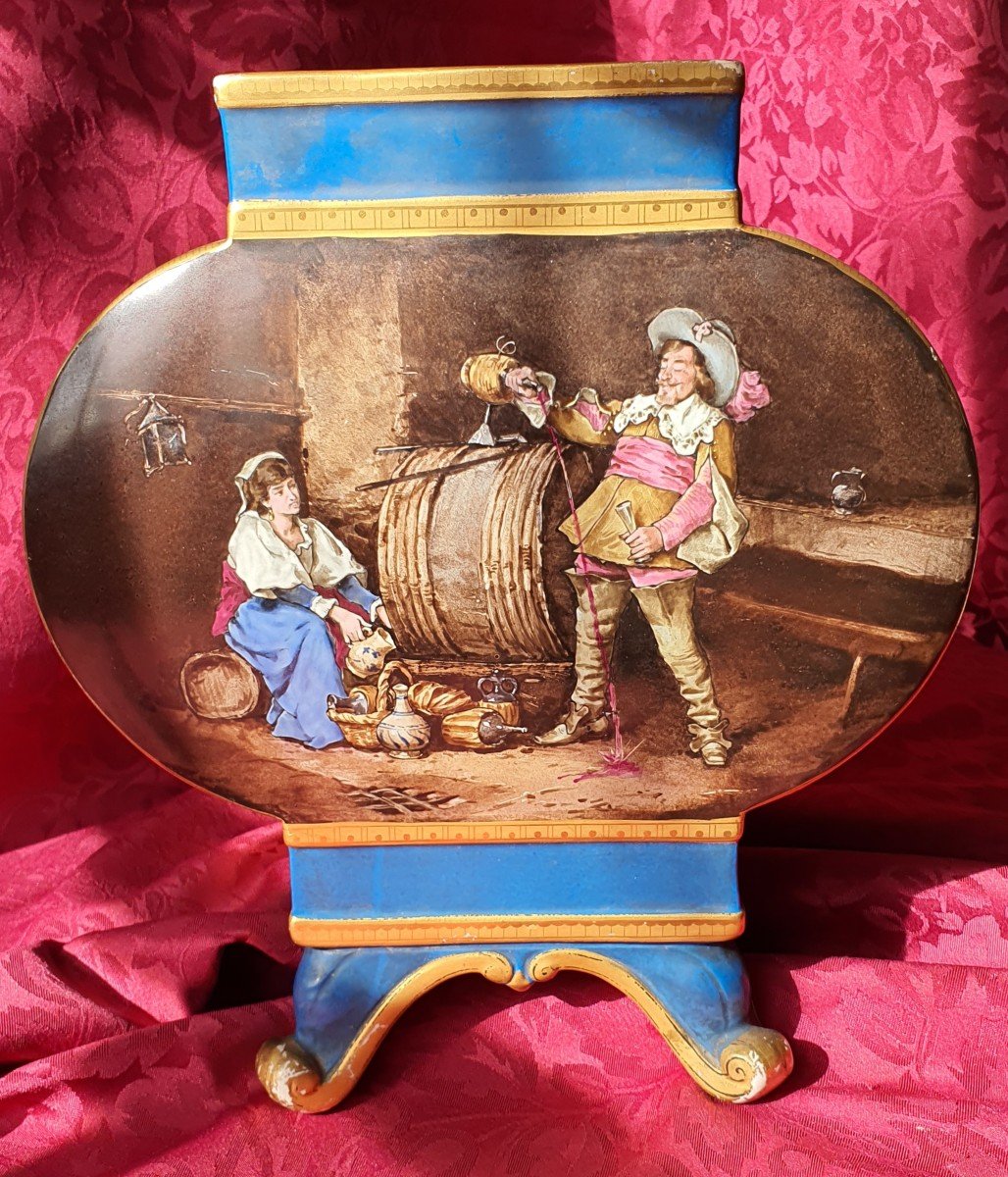Paire de Vases  Bernardaut, décorés de scènes  humoristiques de traverne-photo-3