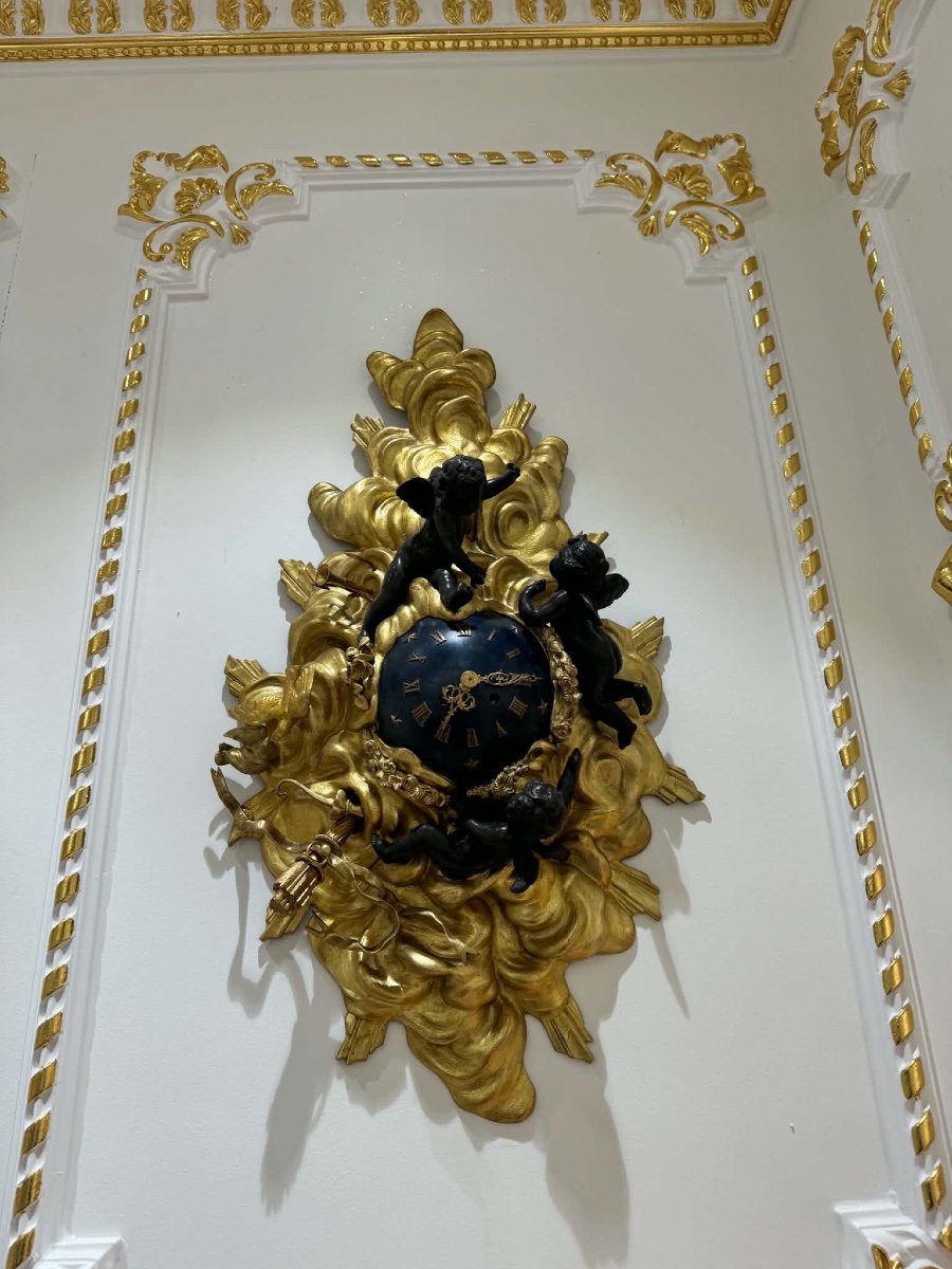 Large Wall Clock Decorated With Putti In Patinated Bronze And Gilded Carved Wood – Neapolitan Period