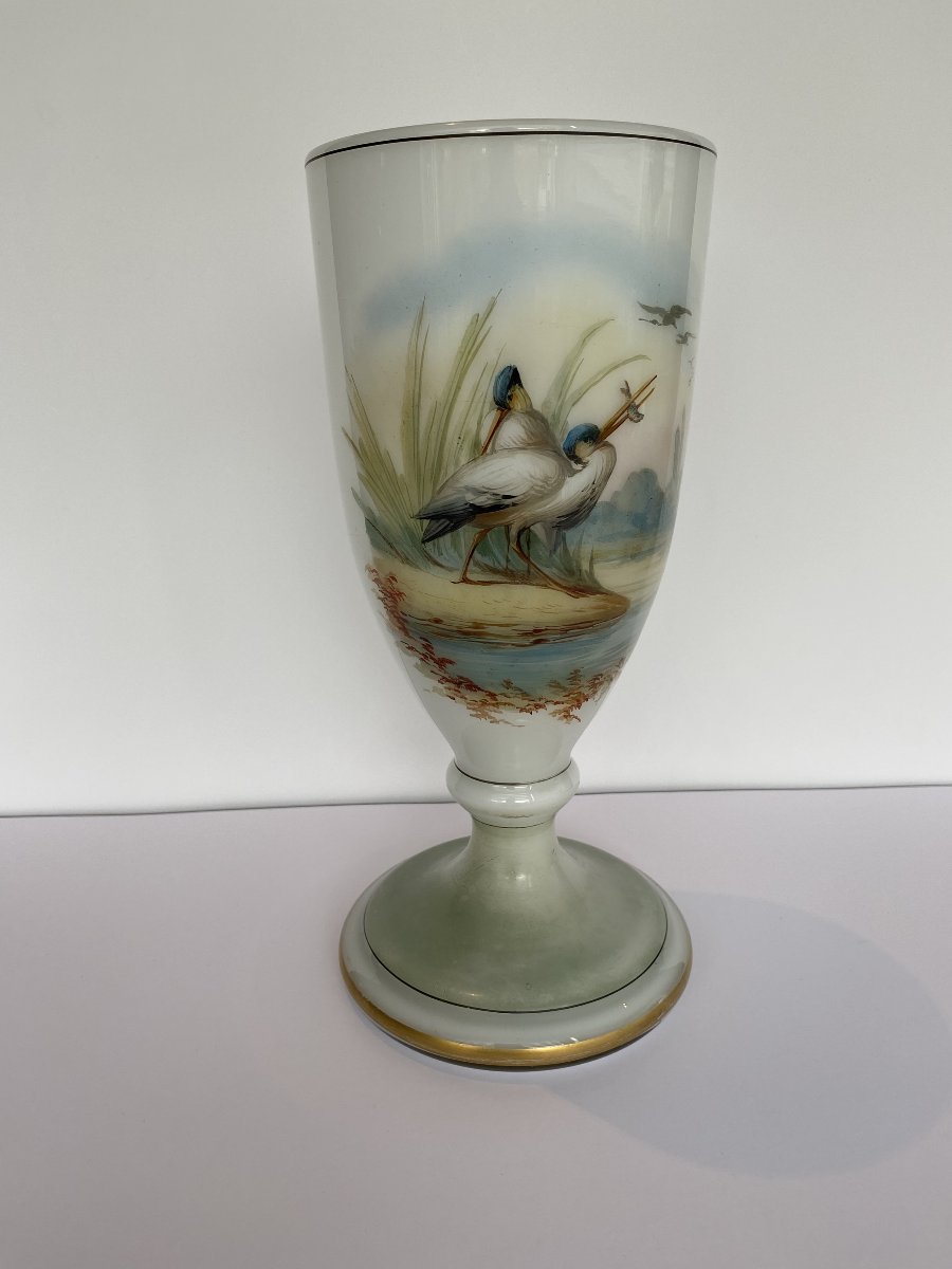 Vase en opaline,  à décor d'échassiers, Val-St-Lambert