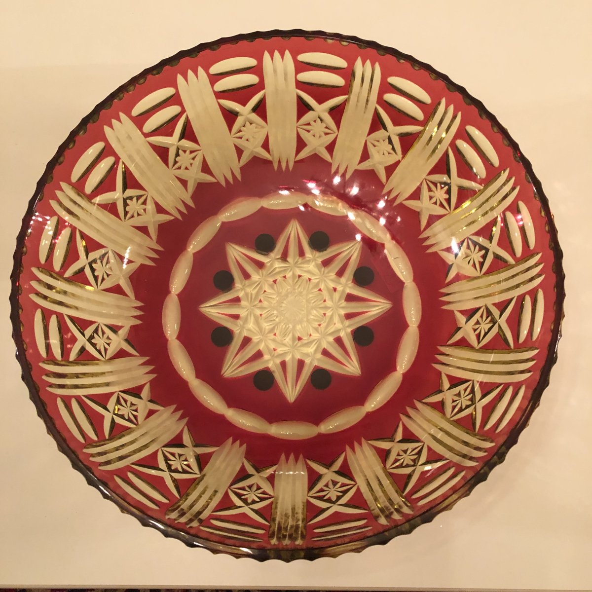 Large coupe urane, doublée rouge, de la cristallerie du Val-Saint-Lambert-photo-2