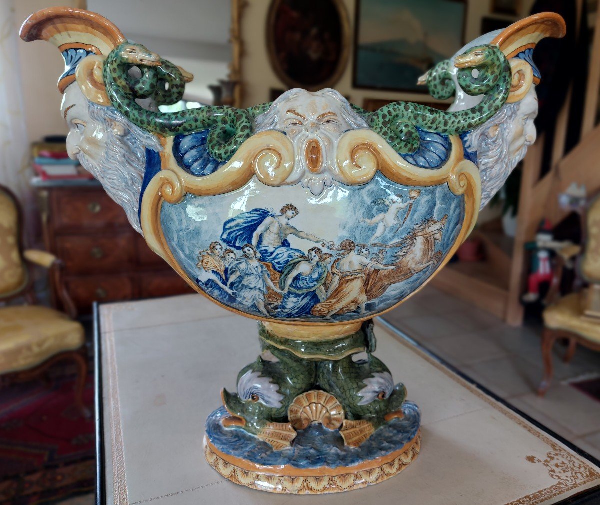 Grande jardiniere en majolique