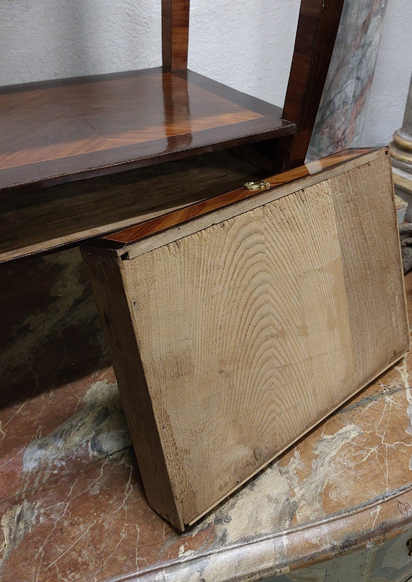 18th Century Living Room Table -photo-3