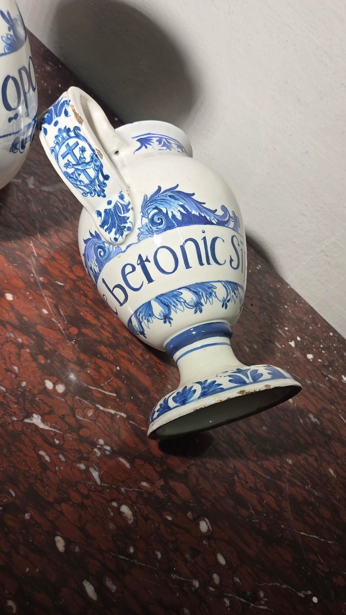 Paire de chevrettes en faience de Marseille-photo-3