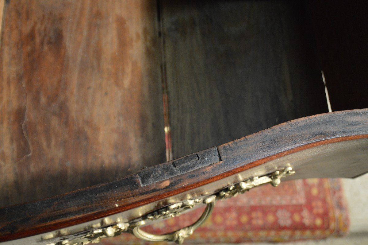 Regence Chest Of Drawers In Rosewood Veneer-photo-3