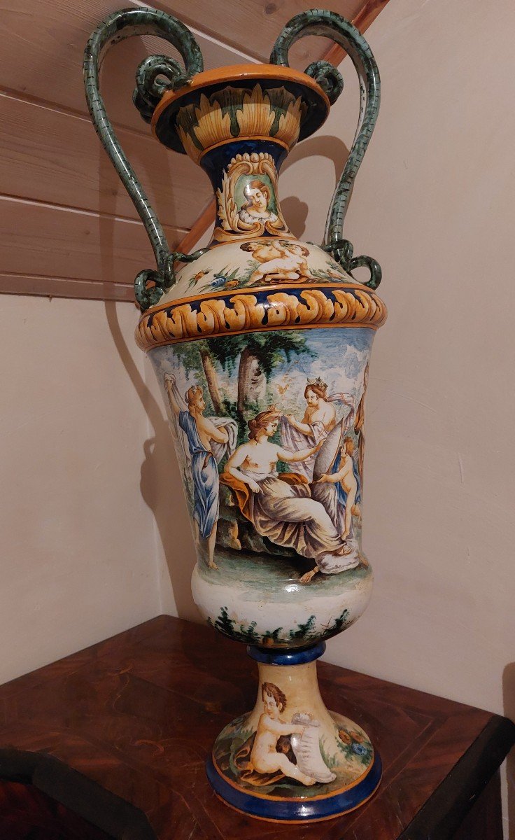 Italian Majolica Vase-photo-3