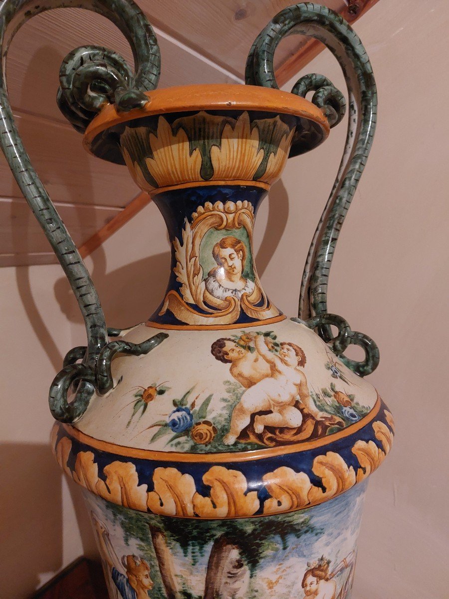 Italian Majolica Vase-photo-3