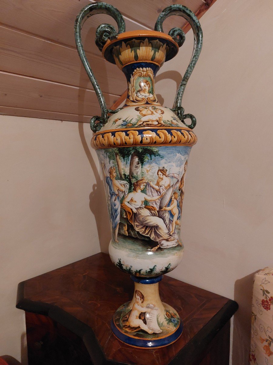 Vase en Majolique italienne