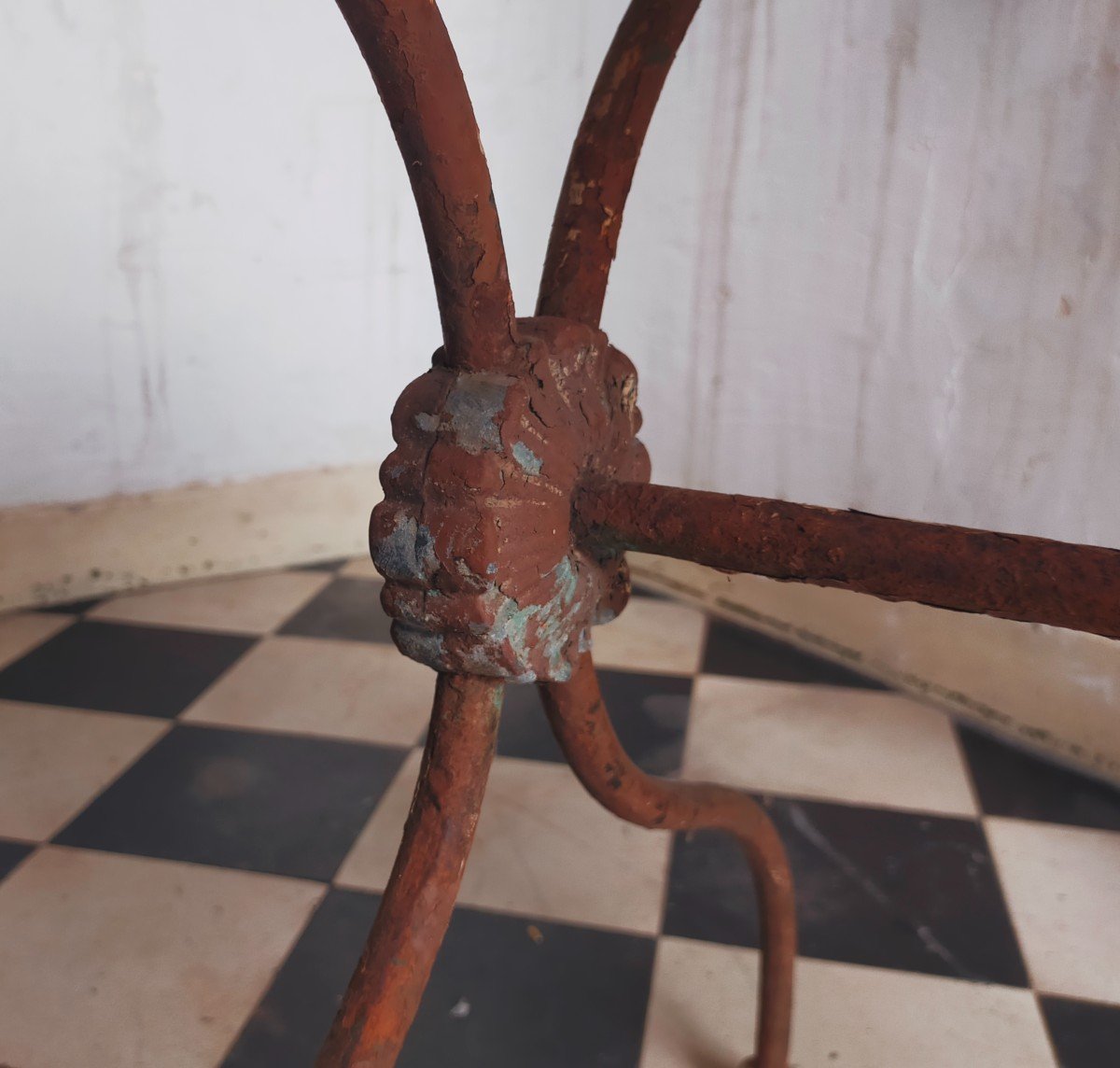 Bistro Table-photo-6