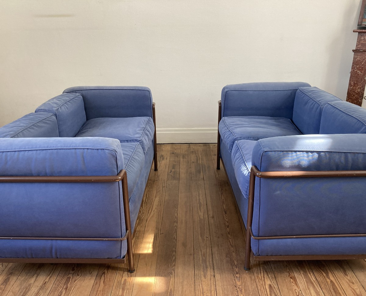 Pair Of Lc2 Le Corbusier Sofas For Cassina-photo-2