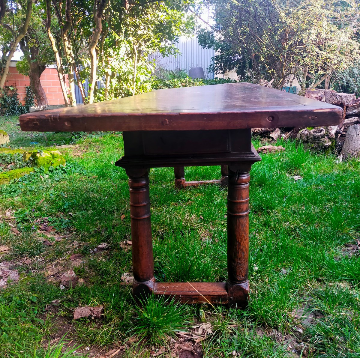 Table 17th Century -photo-4