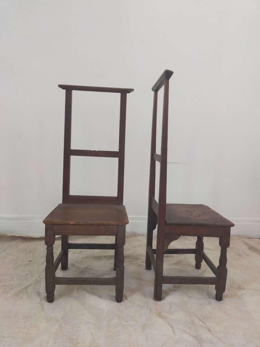 Pair Of 17th-century Chairs-photo-2