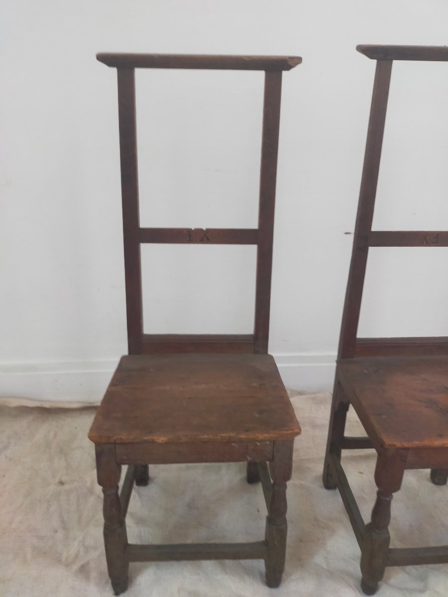 Pair Of 17th-century Chairs-photo-3
