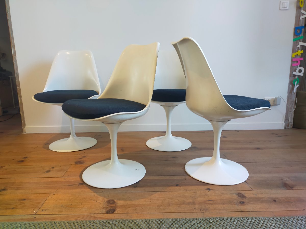 4 Saarinen Tulip Chairs For Knoll 
